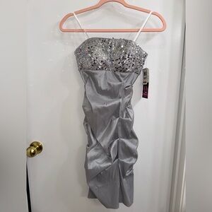 NWT Strapless Silver Sequin Prom Dress